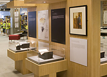 Opstelling tentoonstelling in de Stedelijke Openbare Bibliotheek, Brugge