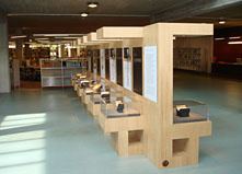 Opstelling tentoonstelling in de Provinciale Bibliotheek Limburg, Hasselt