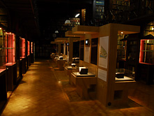 Opstelling tentoonstelling in de Erfgoedbibliotheek Hendrik Conscience, Antwerpen